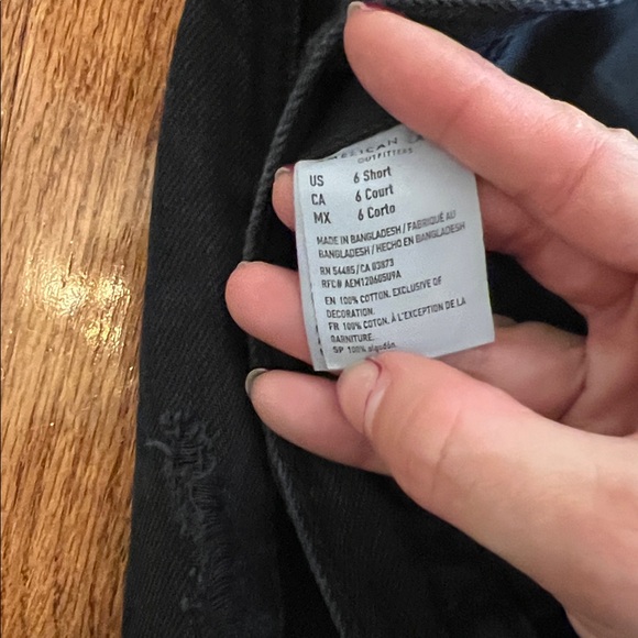 American Eagle Black Distressed High Rise Denim Jeans Women’s Size 6 Short - Picture 6 of 12